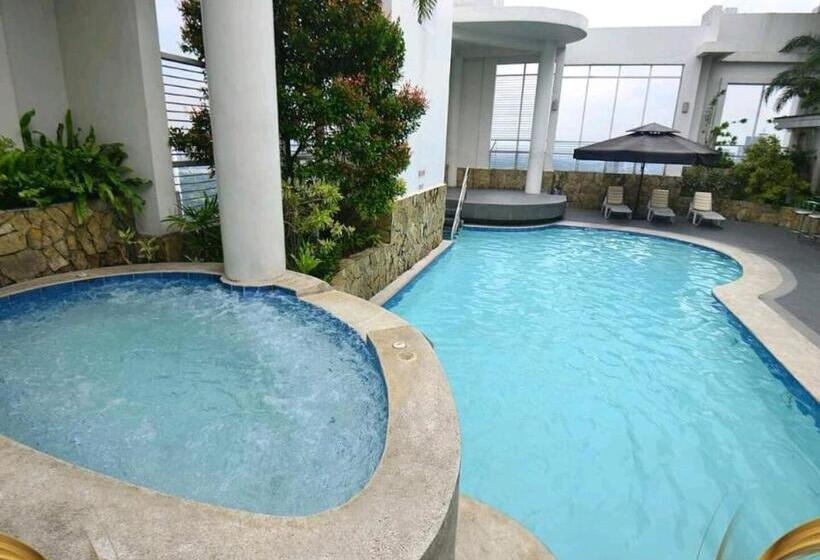 تختخواب و صبحانه Cozy Hotel Room With Bath Tub And Free Pool Access