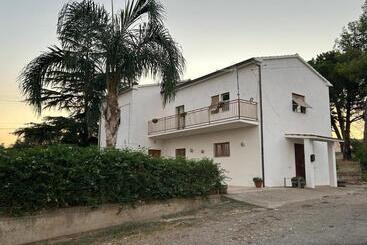 تختخواب و صبحانه Masseria Novelli