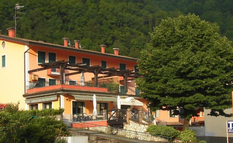 ベッドアンドブレックファースト Ponte Nuovo