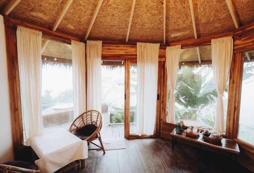 تختخواب و صبحانه สะปัน Riva Camp