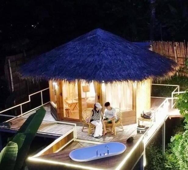 تختخواب و صبحانه สะปัน Riva Camp