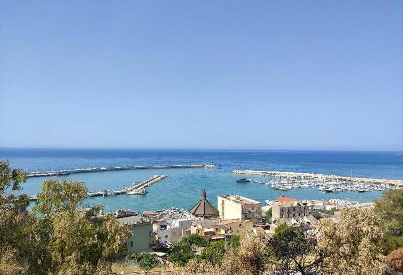 تختخواب و صبحانه Tante Elke Haus