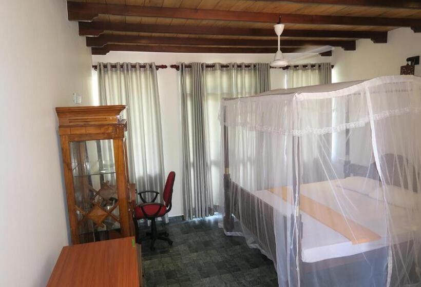 تختخواب و صبحانه Unique Sunrise Inn