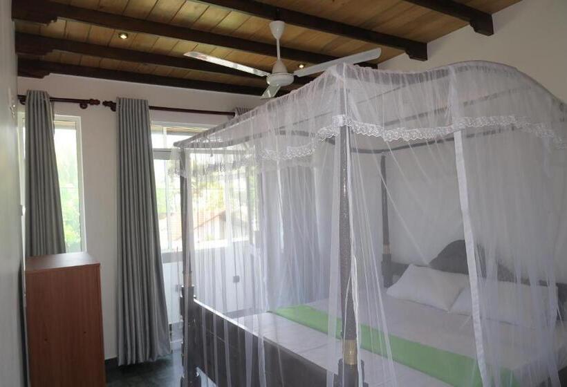 تختخواب و صبحانه Unique Sunrise Inn