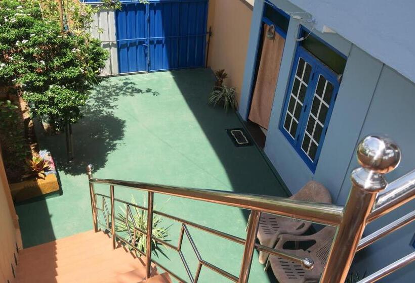 تختخواب و صبحانه Unique Sunrise Inn