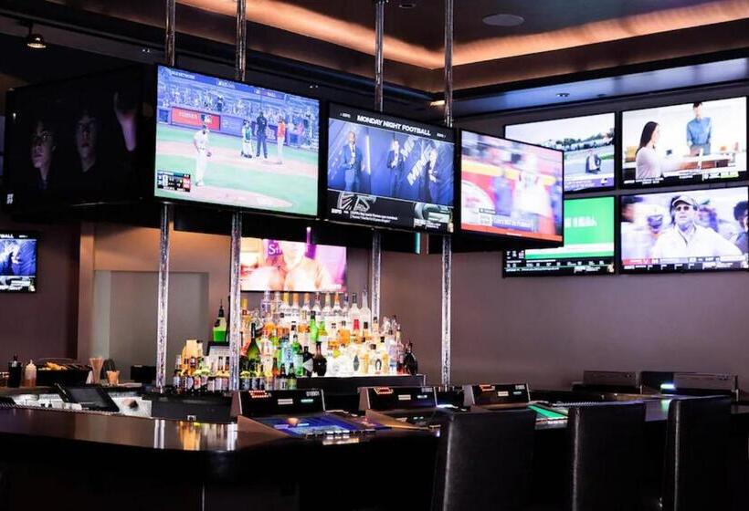 هتل Horseshoe Las Vegas By Suiteness