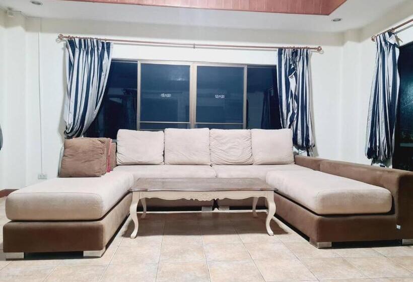 فندق Poo Villa Rawai