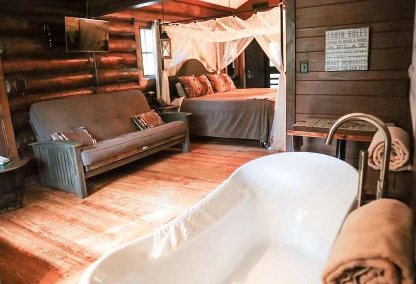 酒店 White Pines Lodge