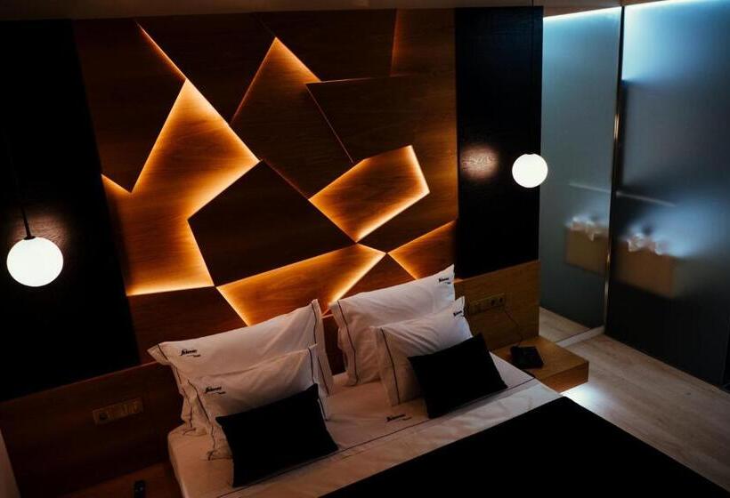 Motel Sideway