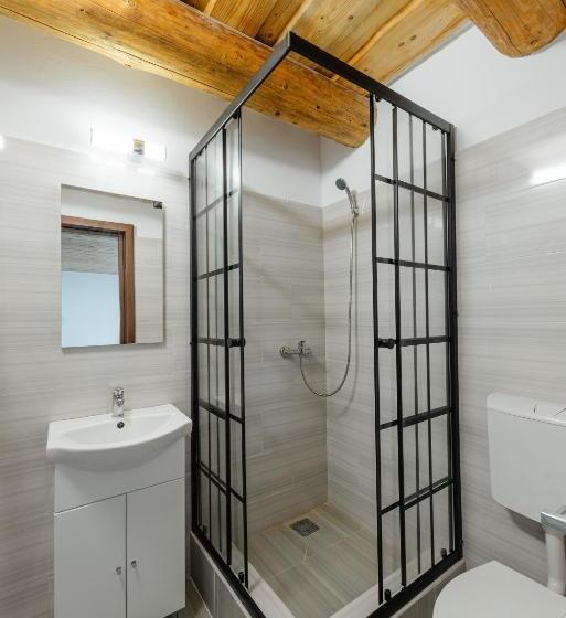 פנסיון Casa Perla Vlădesei