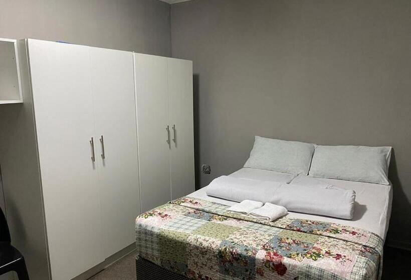 پانسیون Contractors Accommodation At Pio Guest House