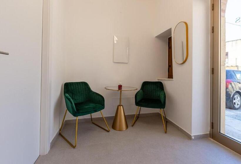 پانسیون Domus Noem   Locazione Turistica