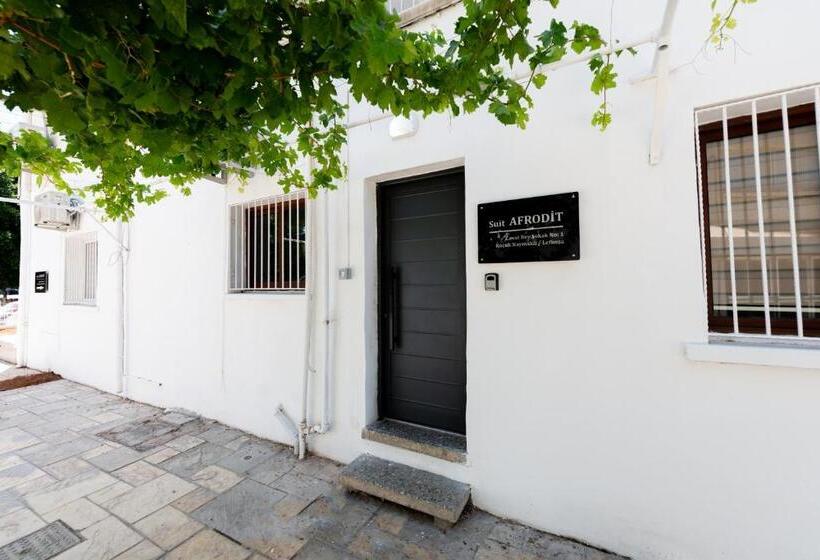 پانسیون Nicosia Suites