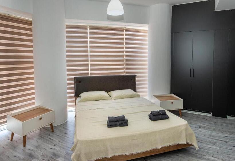 پانسیون Nicosia Suites