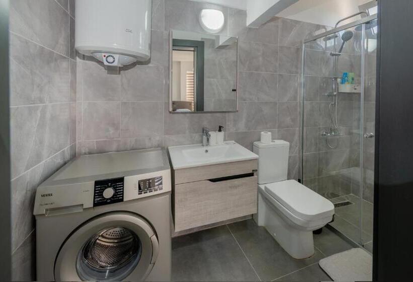 پانسیون Nicosia Suites