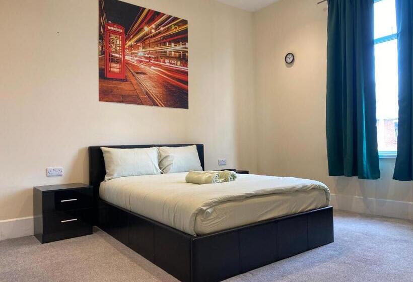 פנסיון Springfield Guesthouse   Blackburn