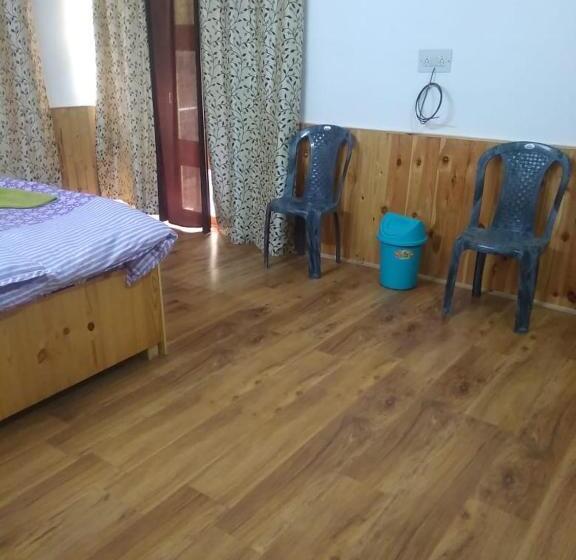 مبيت وإفطار Kunsal Yourdum Homestay Ladakh By Lexstays