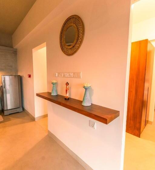 فندق 50 By The Sea