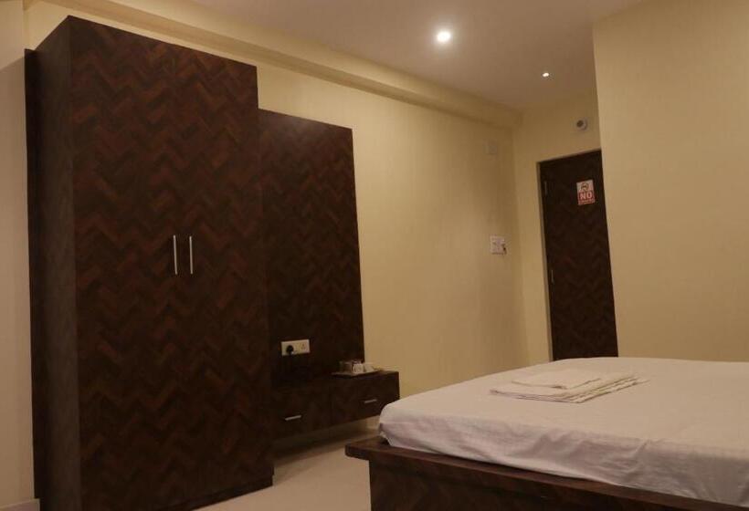 Отель Celebration Guest House