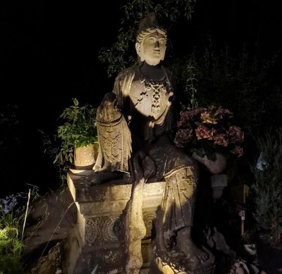 ホテル Seminarhaus Arya Maitreya