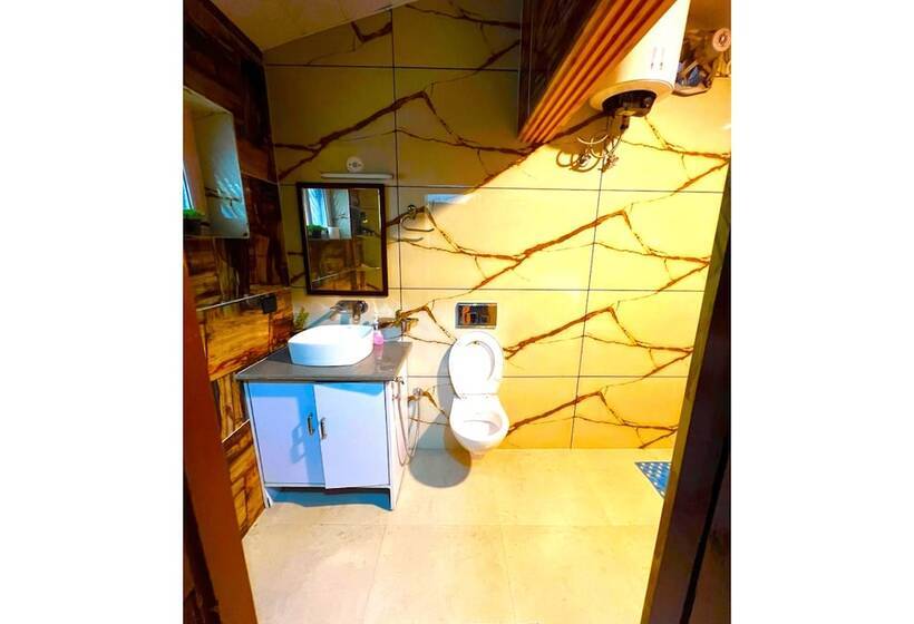 فندق The Vyom Villa