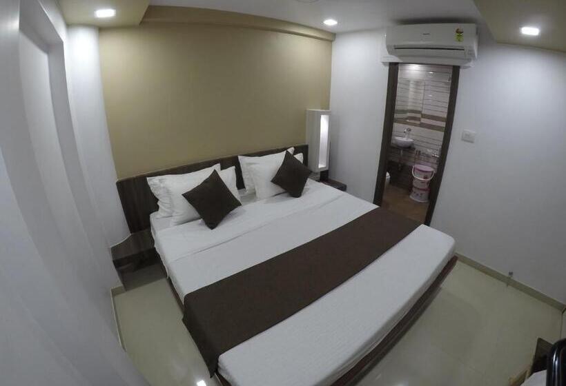 New Hotel Ideal