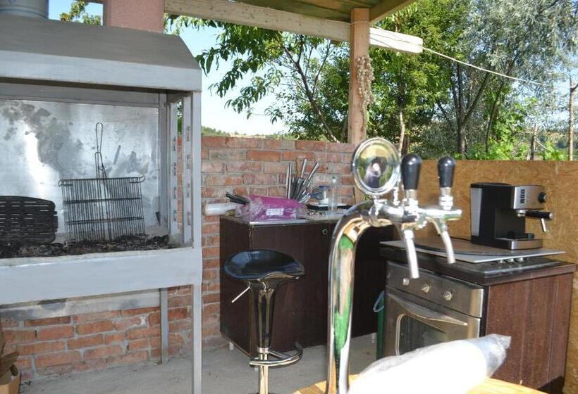 پانسیون Camping & Guest House Murataj
