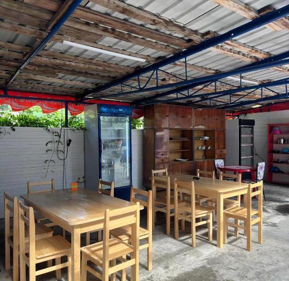 پانسیون Seaside Dream Inn Guest House