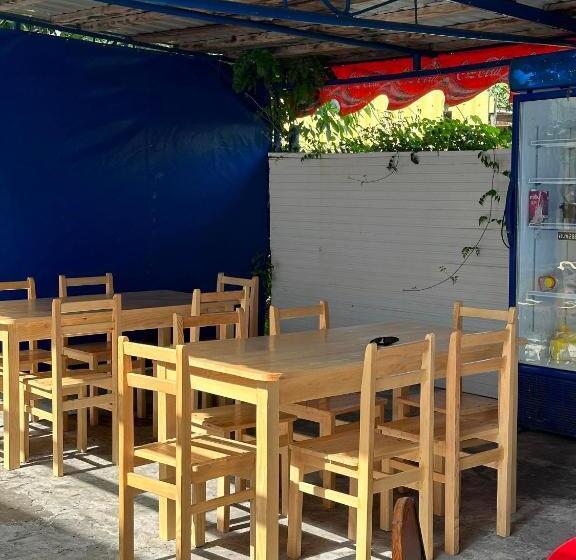 پانسیون Seaside Dream Inn Guest House