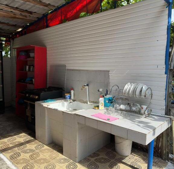 پانسیون Seaside Dream Inn Guest House