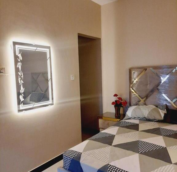 پانسیون Executive Rooms Dha Phase 7