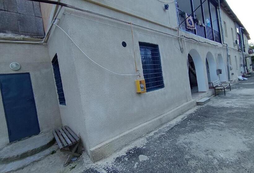 پانسیون Lucky House