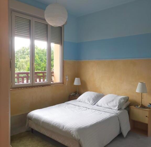 ペンション Maison Bonhomme