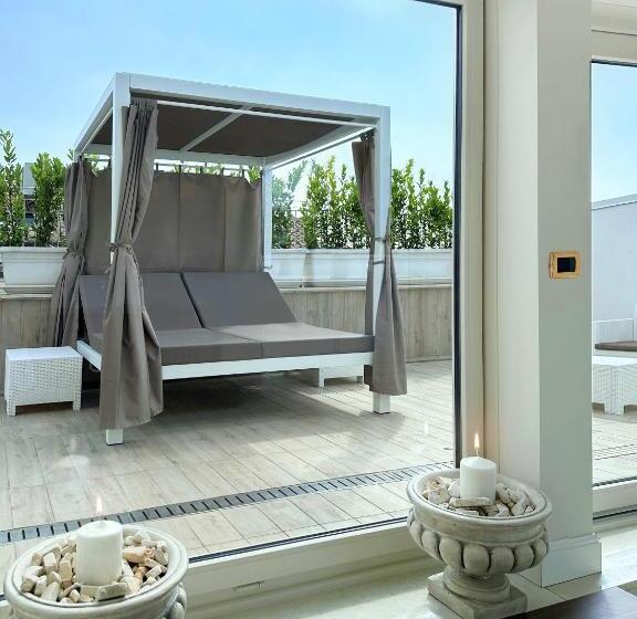 پانسیون Queen Suite Di Opera Arte Rooms