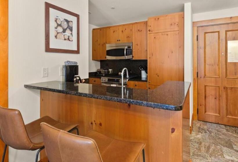 استراحتگاه 1124a 2 Bdrm The Pines Ski In Ski Out Lodge At Spruce Peak