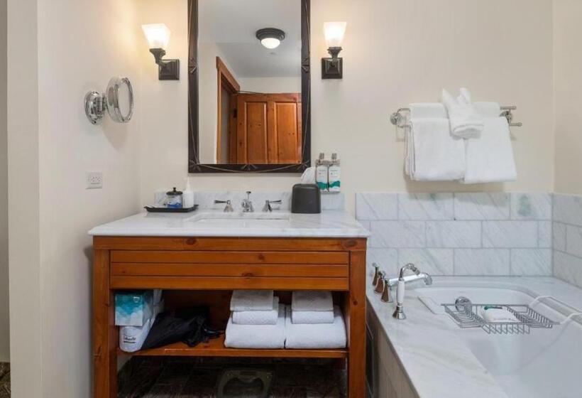 استراحتگاه 1124a 2 Bdrm The Pines Ski In Ski Out Lodge At Spruce Peak