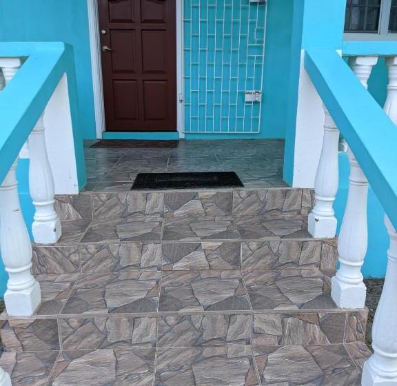 تختخواب و صبحانه 43 Dougville Melanie Ecd