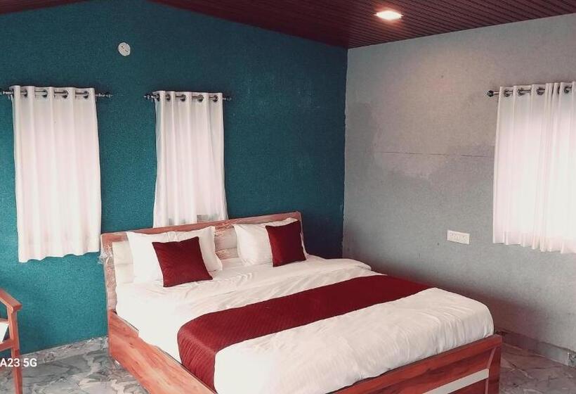 فندق Sahyadri Resort Naneghat