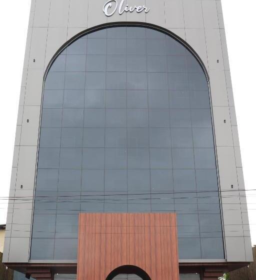 Oliver Hotels