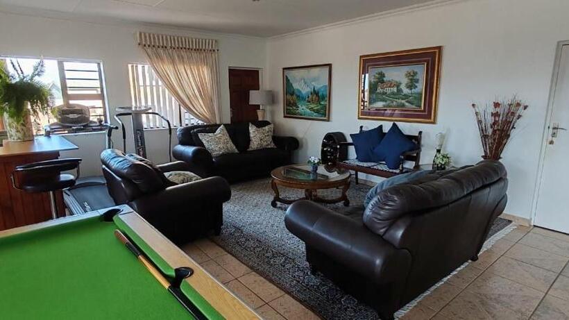 פנסיון Derust Danabay Accomodation