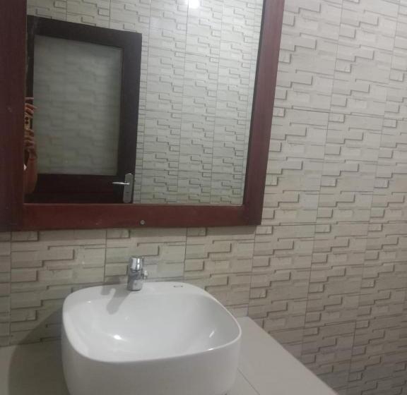 펜션 Me Sari Guest House