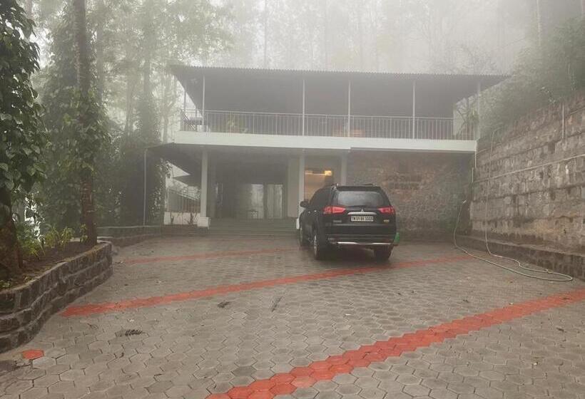 استراحتگاه 100 Oaks Estate