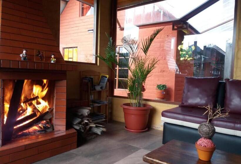 تختخواب و صبحانه Casa Del Montañero