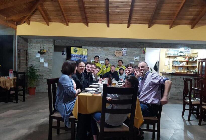 تختخواب و صبحانه Casa Del Montañero