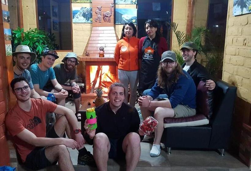 تختخواب و صبحانه Casa Del Montañero