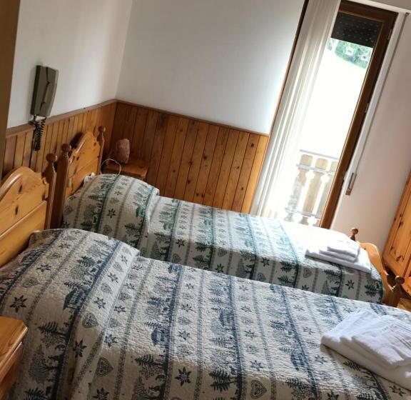 هتل Albergo Slalom