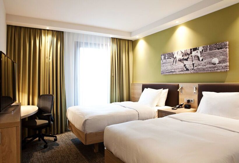 هتل Hampton By Hilton Aachen Tivoli