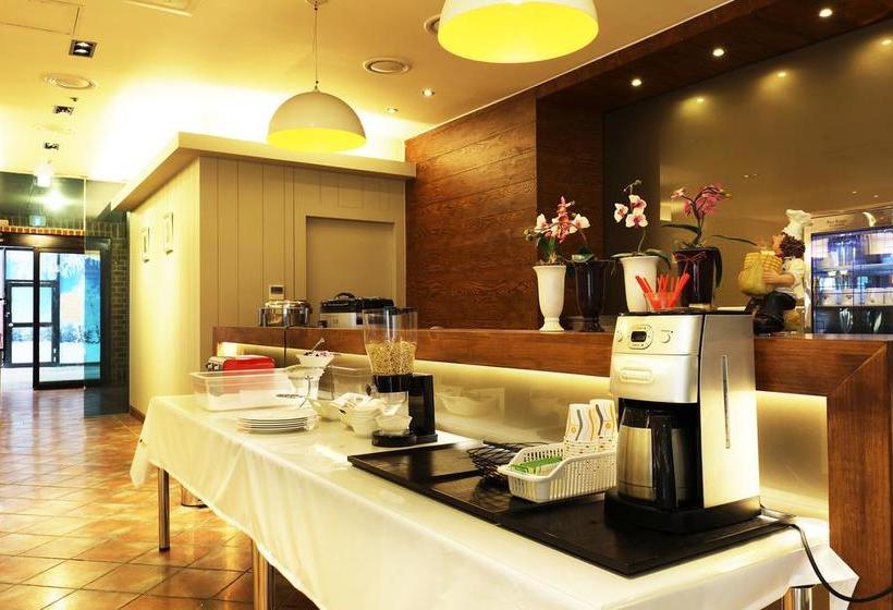 Hotel Maple