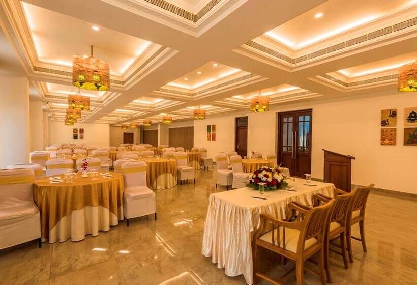 Отель Regenta Central Herald Mysore