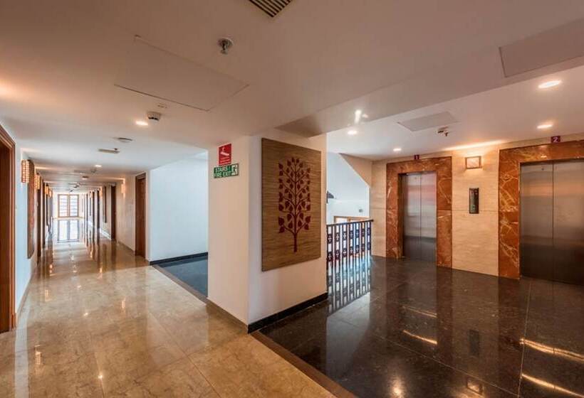 Отель Regenta Central Herald Mysore